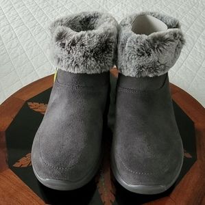 NIB Skechers Go Walk Joy Boots in Charcoal, sz 9